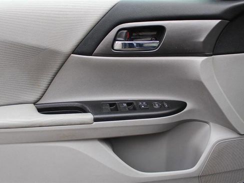 Used 2014 Honda Accord LX image 11