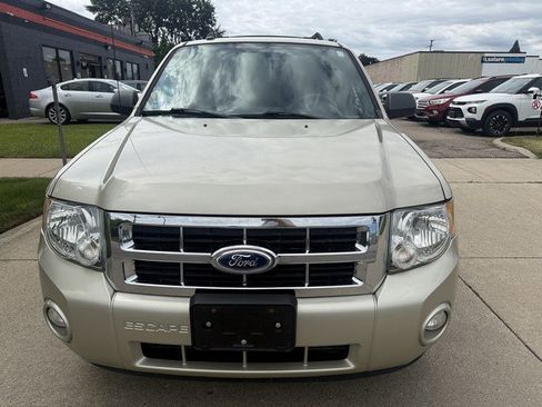 Used 2011 Ford Escape XLT w/ 202A Rapid Spec Order Code AWD/4WD image 2