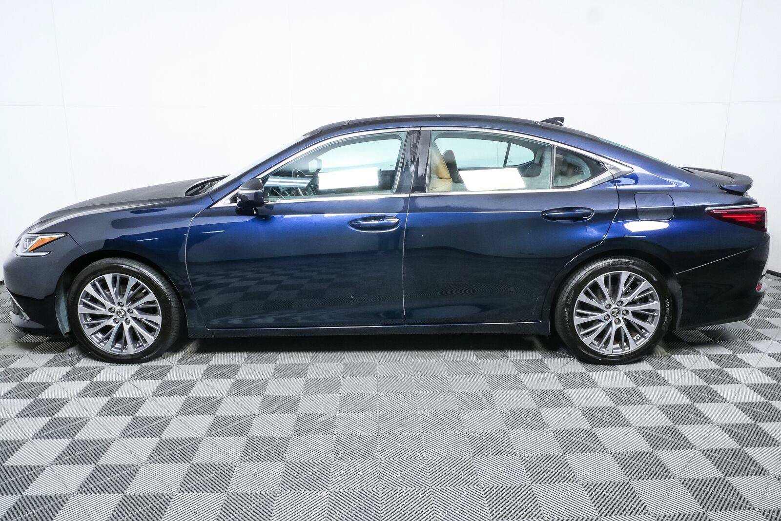 Used 2021 Lexus ES 350 w/ Premium Package FWD image 25