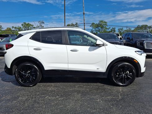Used 2025 Buick Encore GX Sport Touring w/ Advanced Technology Package AWD/4WD image 7