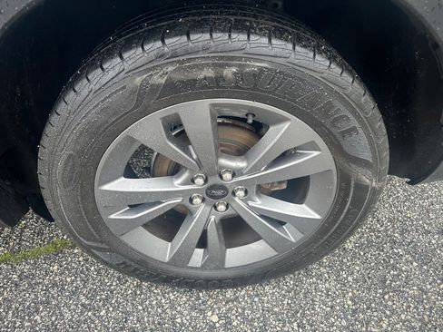 Used 2021 Ford Explorer XLT w/ Equipment Group 202A image 17