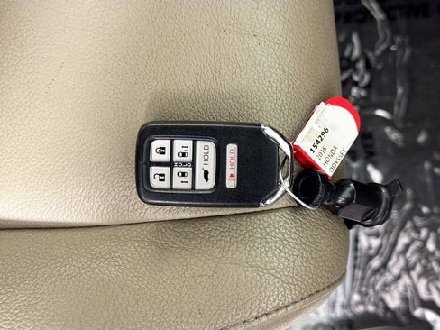 Used 2016 Honda Odyssey EX-L image 38
