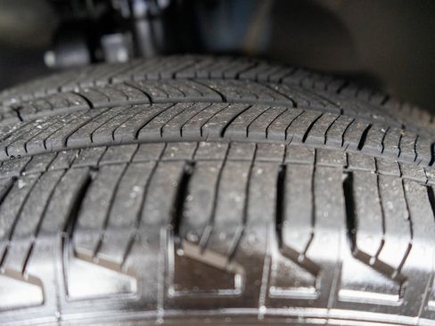 Certified 2025 Kia Sportage SX image 38