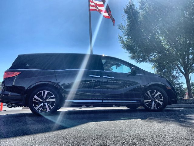Used 2018 Honda Odyssey Elite image 9