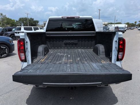 Used 2024 GMC Sierra 1500 Elevation w/ LPO, Elevation Black Package AWD/4WD image 13
