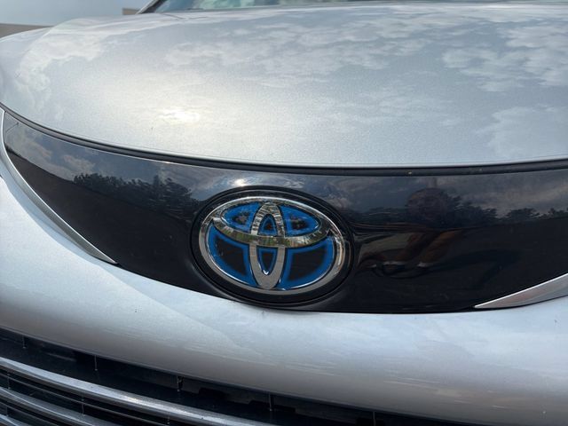 Certified 2025 Toyota Sienna Limited AWD/4WD image 23