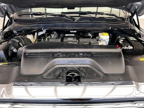 Used 2022 RAM 2500 Limited AWD/4WD image 9