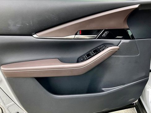 Used 2025 MAZDA CX-30 AWD 2.5 S w/ Premium Package image 25