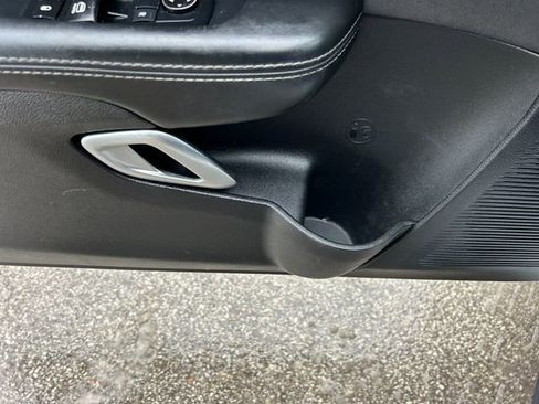 Used 2019 Dodge Challenger SXT image 28