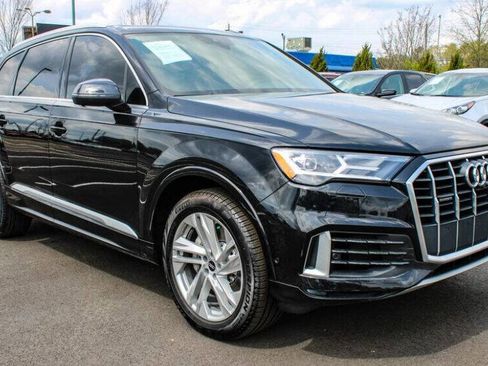 Used 2021 Audi Q7 3.0T Premium w/ Convenience Package image 3