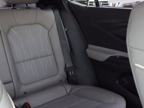 New 2025 Buick Envista Avenir image 12