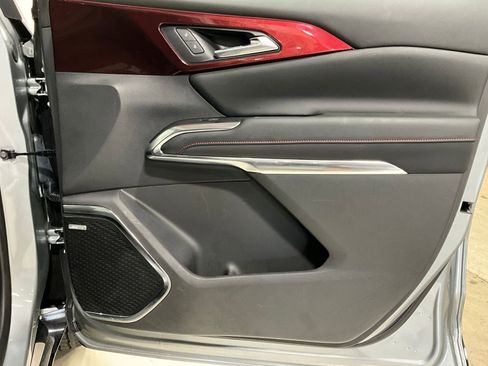 Used 2024 Chevrolet Traverse RS w/ LPO, Floor Liner Package image 24