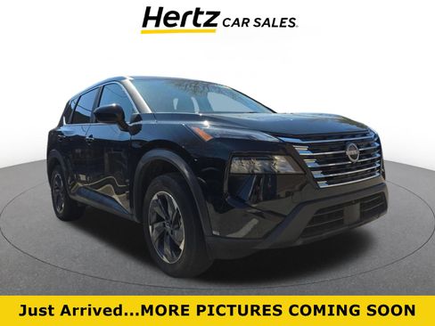 Used 2025 Nissan Rogue SV image 1