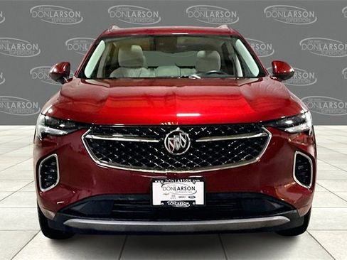 Certified 2022 Buick Envision Avenir w/ Technology Package II image 2