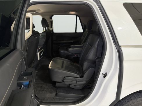 Used 2022 Ford Expedition Max XLT RWD image 11