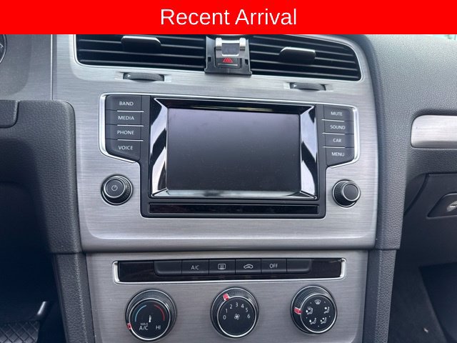 Used 2015 Volkswagen Golf S FWD image 7