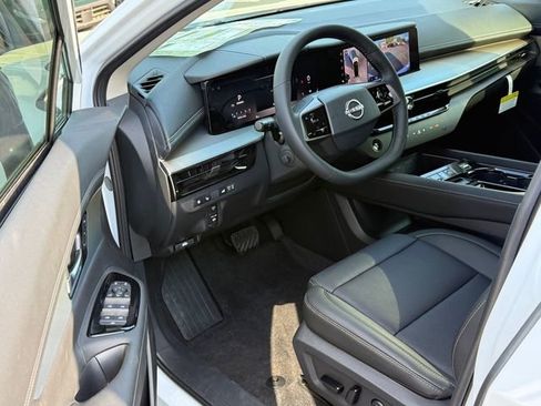 New 2026 Nissan Murano Platinum AWD/4WD image 9