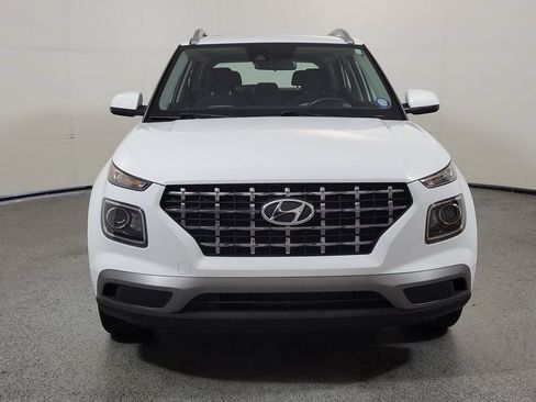 Used 2022 Hyundai Venue SEL w/ Cargo Package FWD image 2