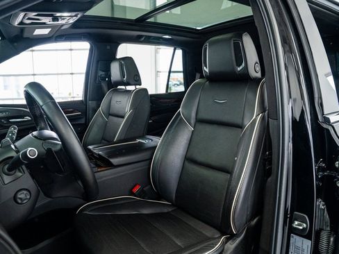 Used 2021 Cadillac Escalade Premium Luxury w/ Driver Assist Tech Package image 35