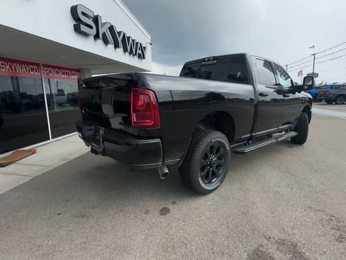 New 2025 RAM 2500 Big Horn image 8