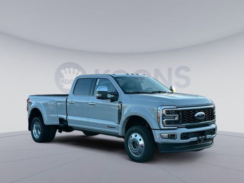 New 2026 Ford F450 Platinum w/ Platinum Plus Package image 10