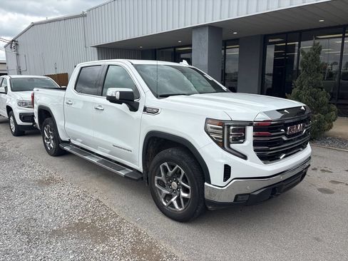 Used 2024 GMC Sierra 1500 SLT w/ SLT Premium Plus Package AWD/4WD image 1