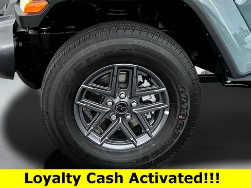 New 2025 Jeep Gladiator Sport image 11