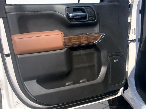 Used 2022 Chevrolet Silverado 1500 High Country w/ LPO, Dark Essentials Package AWD/4WD image 22