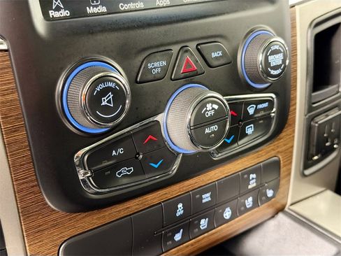 Used 2017 RAM 1500 Laramie w/ Convenience Group image 15