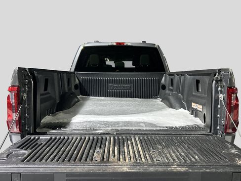 Used 2024 Ford F150 XLT image 8