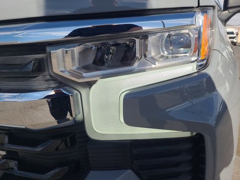 Used 2024 Chevrolet Silverado 1500 LT w/ Z71 Off-Road Package image 9