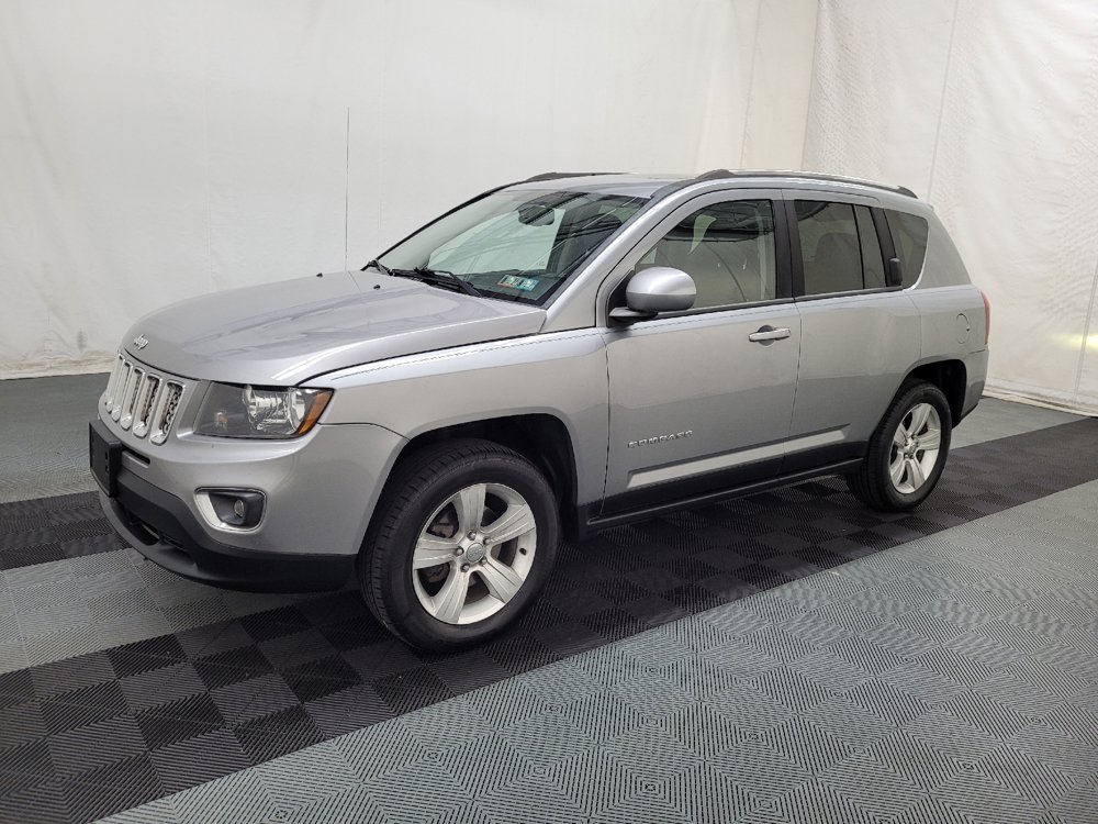 Used 2015 Jeep Compass High Altitude AWD/4WD image 2