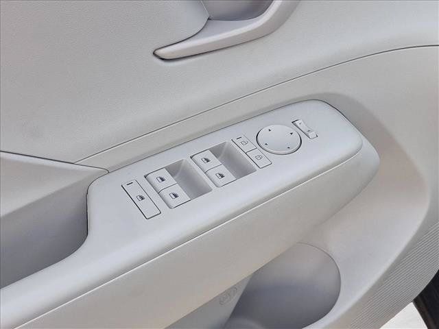 Used 2026 Hyundai Kona SEL Sport FWD image 11