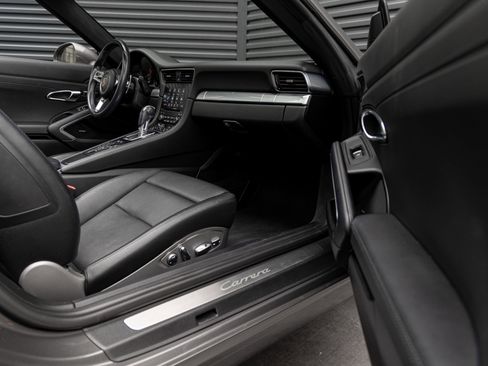 Certified 2018 Porsche 911 Carrera image 36
