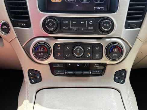 Used 2019 GMC Yukon Denali w/ Open Road Package RWD image 21