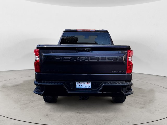 Used 2022 Chevrolet Silverado 1500 Custom Trail Boss w/ LPO, Dark Essentials Package AWD/4WD image 6