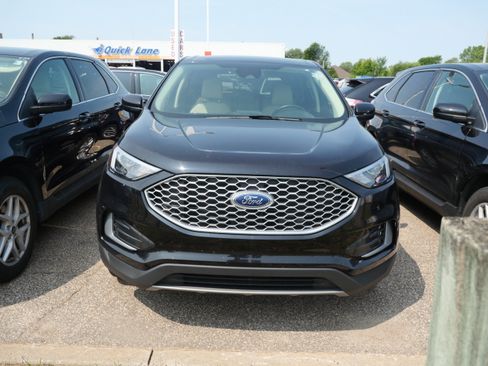 Used 2024 Ford Edge SEL AWD/4WD image 2