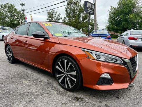 Used 2020 Nissan Altima 2.5 SR w/ Premium Package FWD image 7