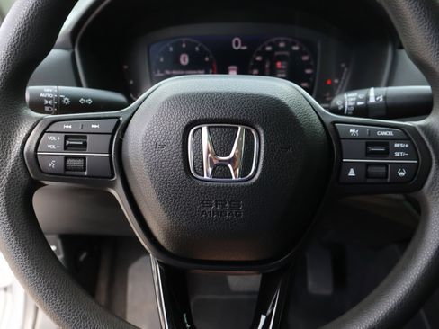 Used 2025 Honda Accord LX image 37