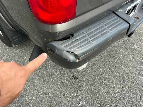 Used 2005 Toyota Tundra Limited w/ All Weather Guard Pkg image 15