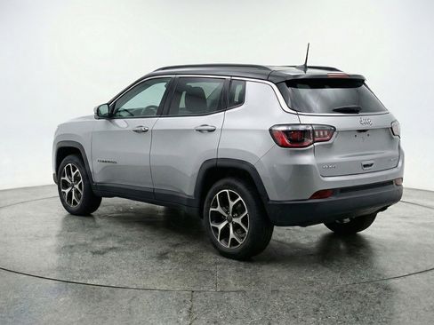 Used 2025 Jeep Compass Limited image 6