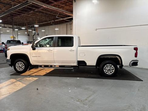Certified 2024 Chevrolet Silverado 2500 LT AWD/4WD image 4