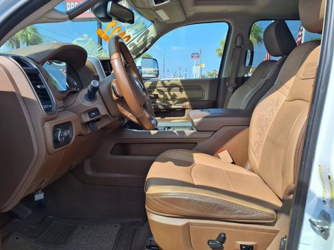Used 2022 RAM 2500 Limited AWD/4WD image 25