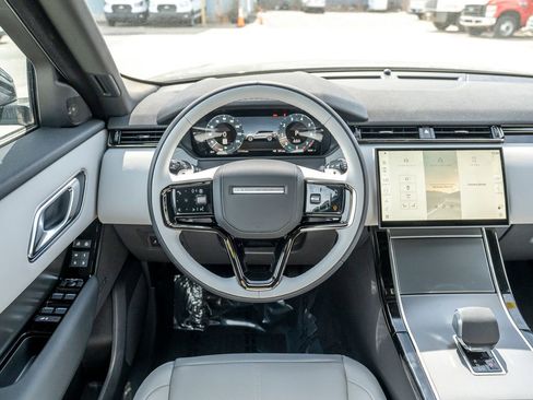 Used 2026 Land Rover Range Rover Velar S image 13