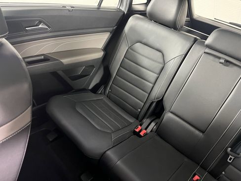 Used 2023 Volkswagen Atlas Cross Sport SEL Premium R-Line image 22