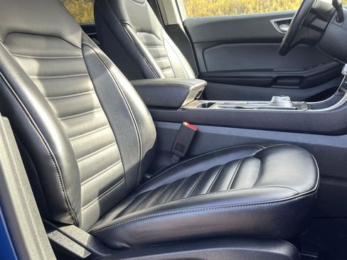 Used 2023 Ford Edge SEL image 17