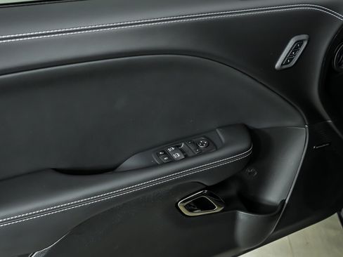 Used 2023 Dodge Challenger SRT Hellcat RWD image 14