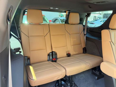 Used 2026 Cadillac Escalade Luxury w/ Touring Package AWD/4WD image 60