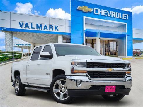 Used 2018 Chevrolet Silverado 1500 LT w/ Texas Edition image 1