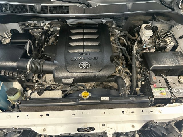 Used 2017 Toyota Sequoia Limited AWD/4WD image 33